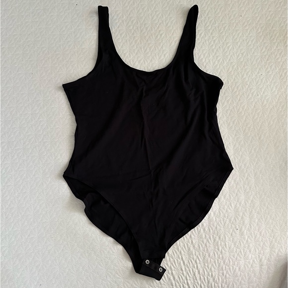 Old Navy Large Bodysuit Tank Top, low back - Picture 1 of 4